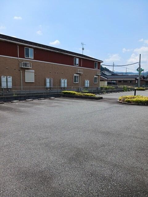 サンリットタウン日高Ⅱ（207） 駐車場