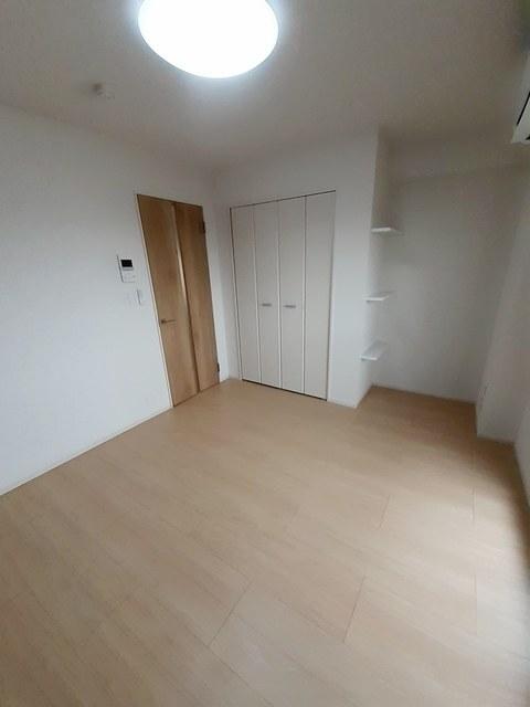 フリーデ明石駅前（504） 室内