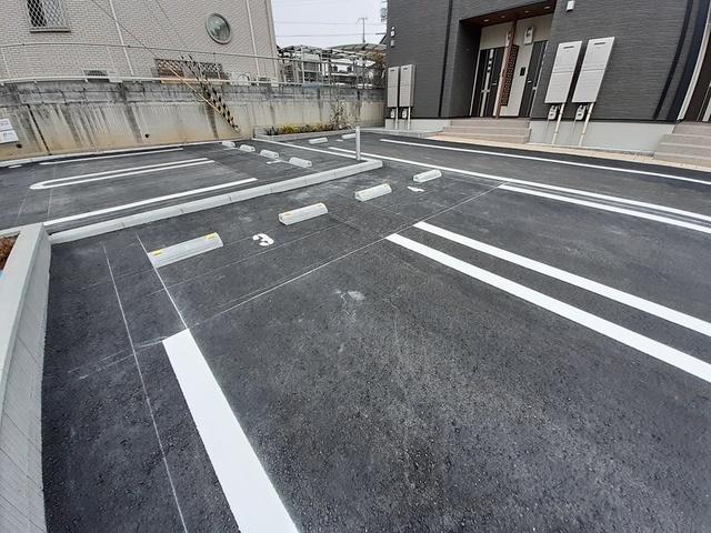ノア　Ⅲ（102） 駐車場