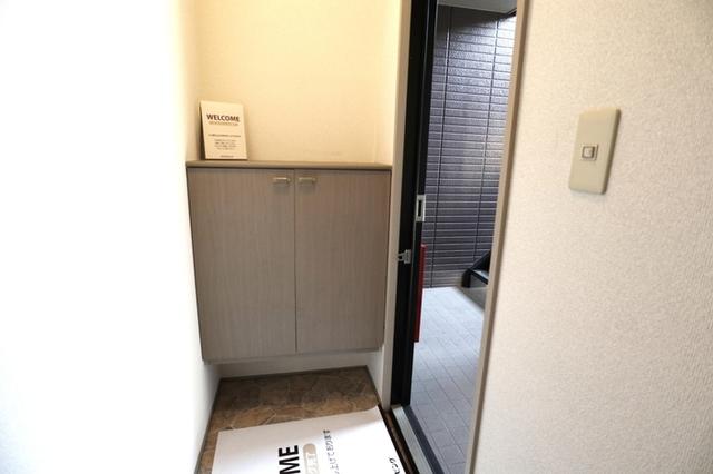 ウィンディビレッジ　B棟（101） 玄関