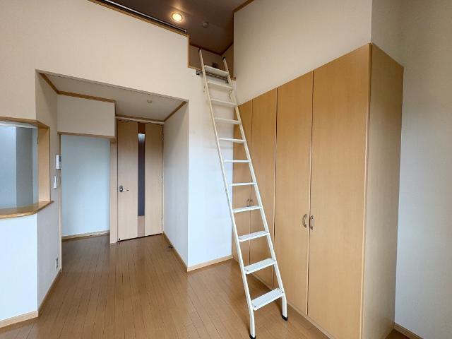 Ｅｍｅｒａｕｄｅ 部屋画像