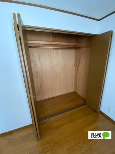 神戸市須磨区大黒町一戸建 収納