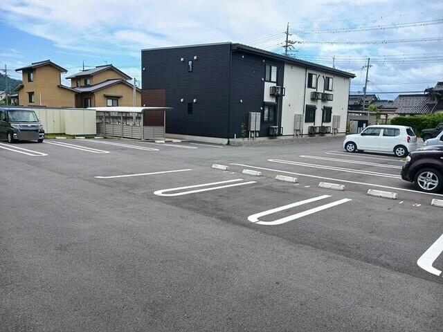 リベルラコッコＢ（202） 駐車場