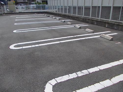 クレメント・Ｍ　Ⅱ（104） 駐車場