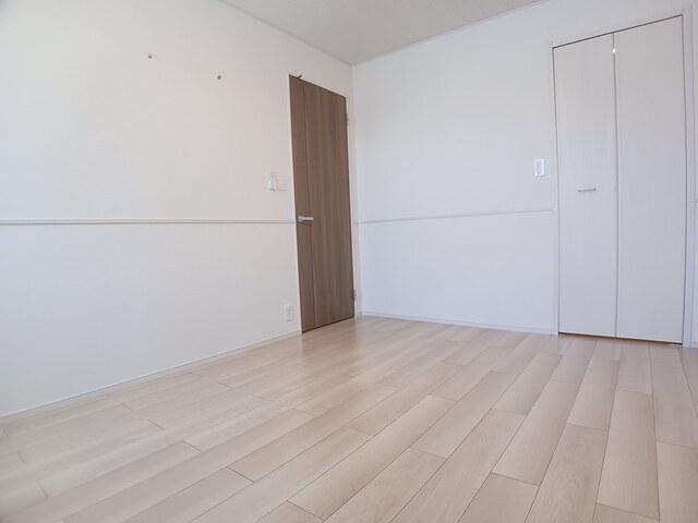 エスポアール姫路東（105） 室内