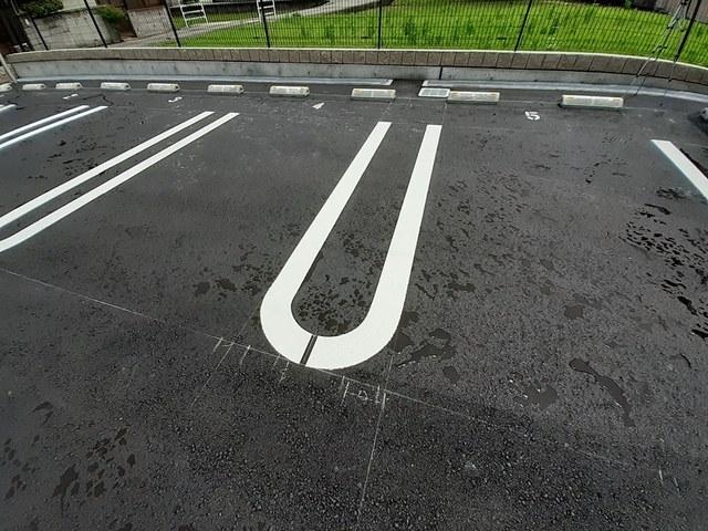 フレッシュ　ダンジェ（101） 駐車場