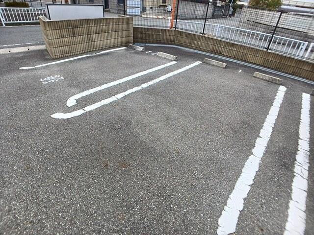 ポルトボヌール（102） 駐車場