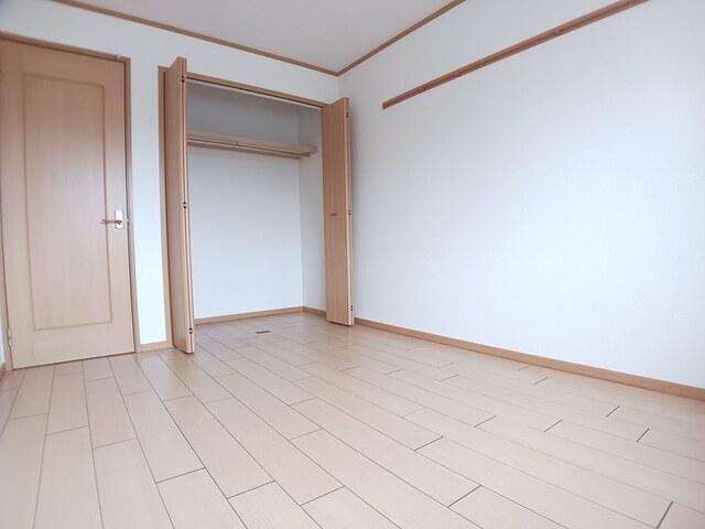 ブルーメ野里Ｂ（202） 室内