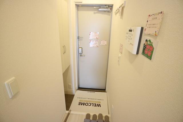 Ｄ−ｒｏｏｍ社（101） 玄関