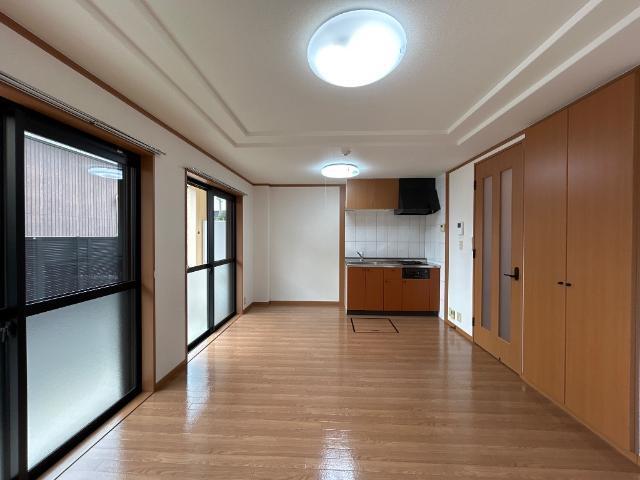 グラッチェⅠ番館 リビング