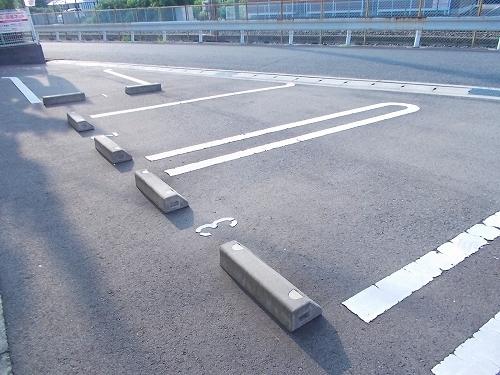 サンリット（201） 駐車場