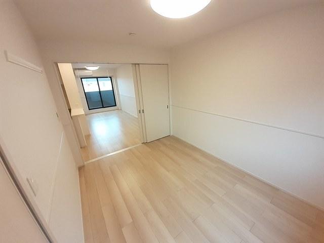 シーズンテラス勝原（202） 室内