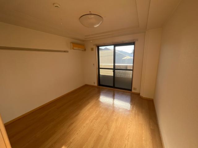 パークヴィレッジ 室内