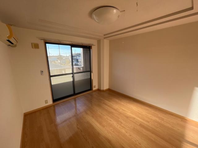 パークヴィレッジ 室内