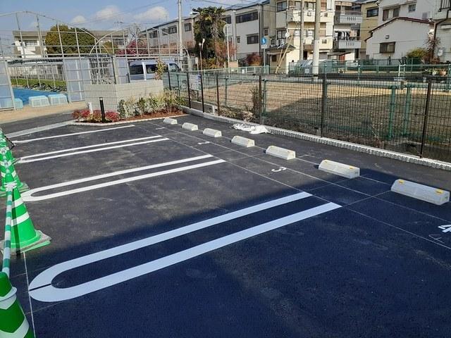 プリムローズ・イースト（101） 駐車場