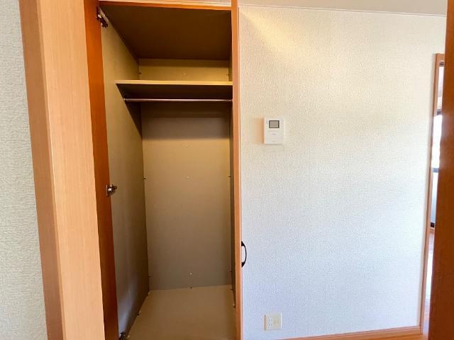 ロイヤルヒルズ青山 部屋画像