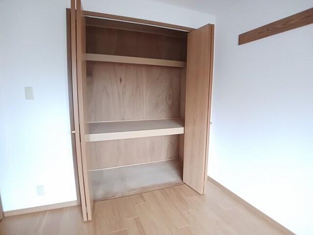 シャルマン今宿（102） 収納
