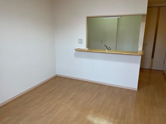 加古川市平岡町土山アパート リビング
