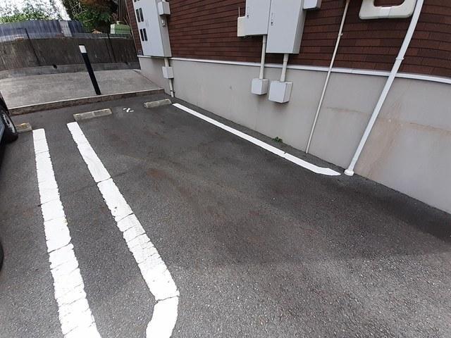 ブライト　ボナール（103） 駐車場
