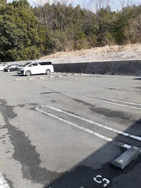 メゾン・城ノ下Ｂ（204） 駐車場