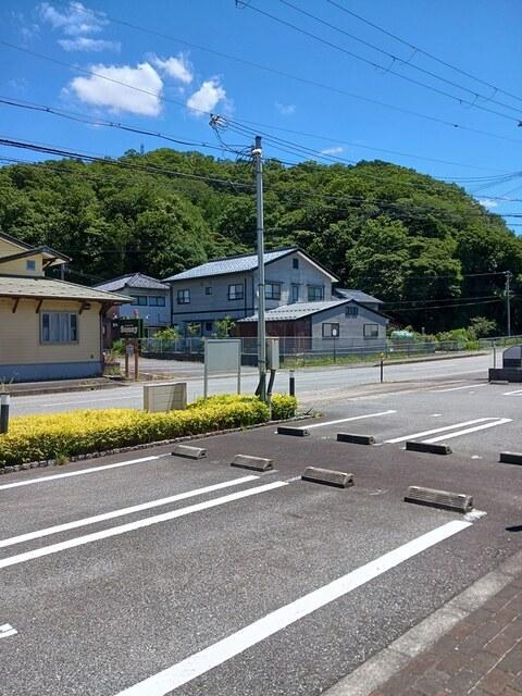 ルシェリア　コリーナ（205） 駐車場