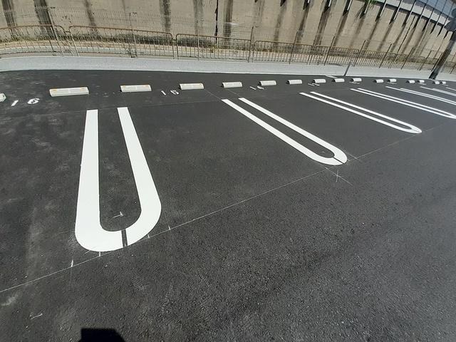 ＤＫ　ＳＥＬＥＣＴ　宝殿　Ⅰ（101） 駐車場