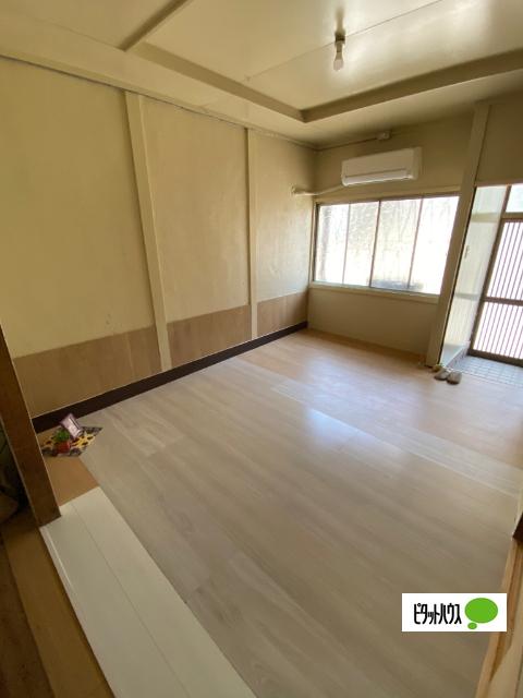 禅昌寺1丁目16貸家（1） リビング