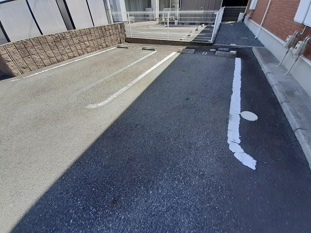 ビラージュ・ブリエ　Ⅰ（101） 駐車場