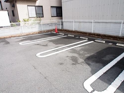イッピータウン（302） 駐車場