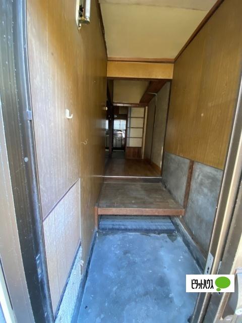 東尻池町連棟事務所・倉庫（中） 玄関