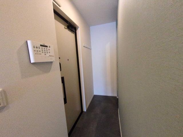 トリシア上甲子園（302） 玄関