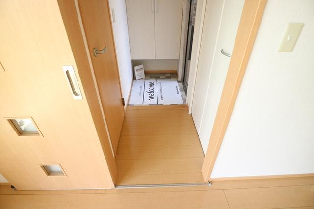 グランドゥール（101） 玄関