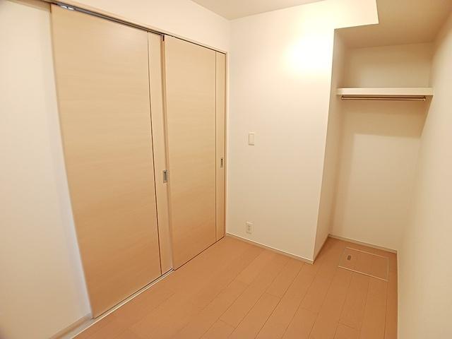 玲巧ハイツ八丁（101） 室内