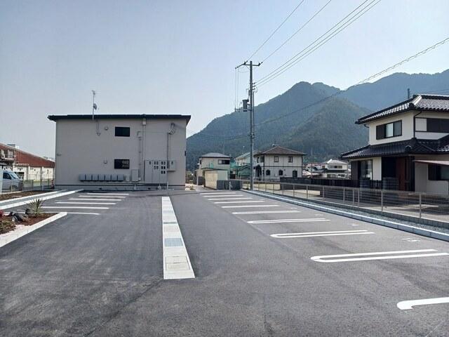 グラース・カーサ（105） 駐車場