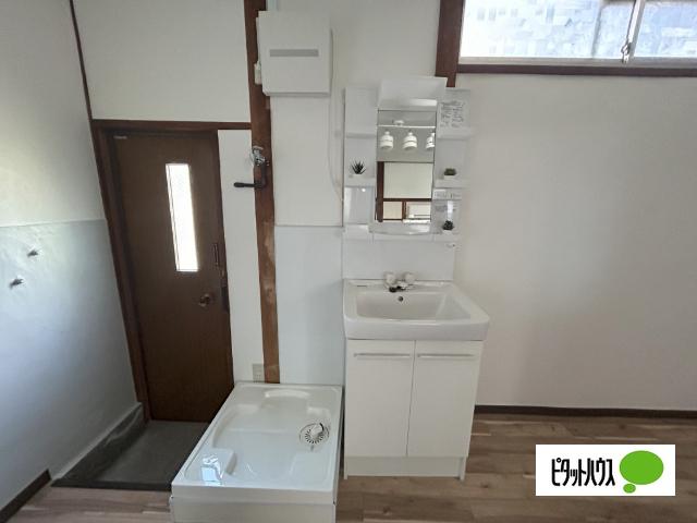 塩屋町6丁目戸建て（1） 洗面