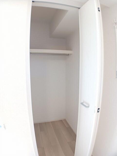 メゾン　グレーヌ王子町Ⅰ（202） 収納
