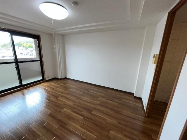 エスポワール壱番館 室内