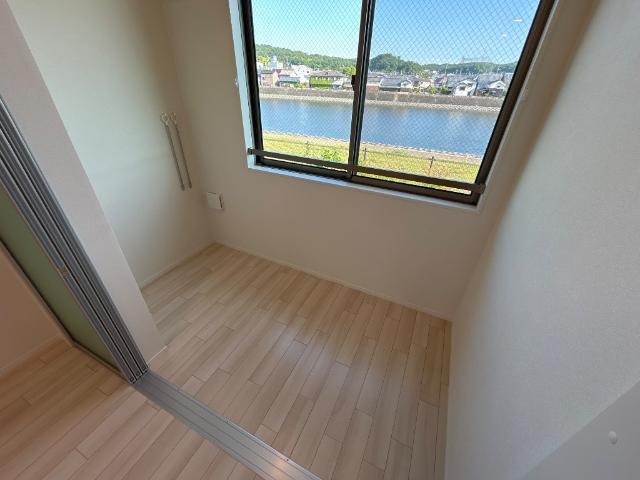 J・セレーノ 部屋画像