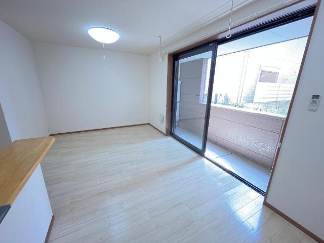 加古川市野口町坂元アパート リビング