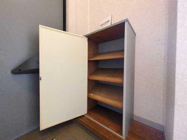 サンライフサルビア（205） 玄関