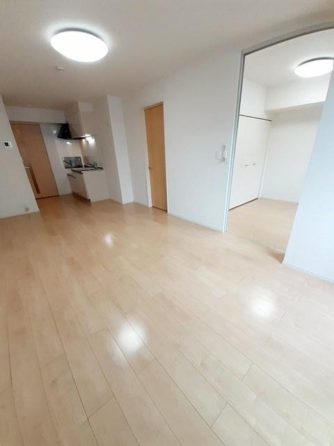 メゾン　ド　カルムⅢ（102） 室内