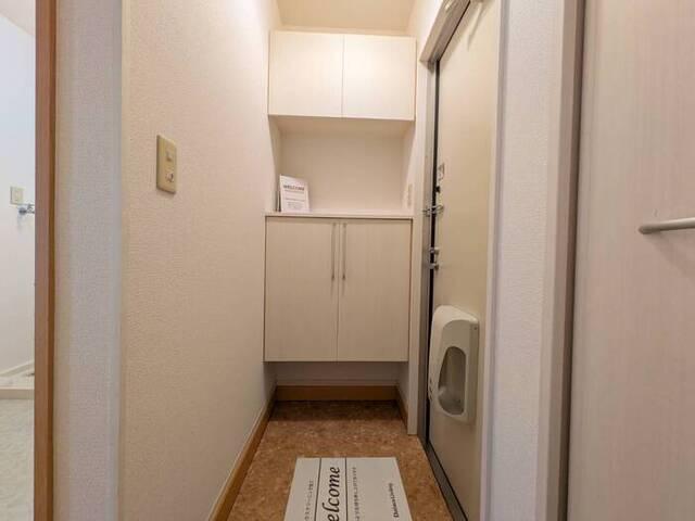 グランドゥール御津　Ｂ棟（101） 玄関