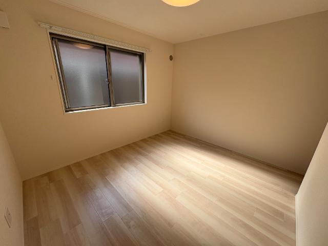 Ｓｅｒｅｎａｔａ　Ｓａｓａｙａｍａ 室内