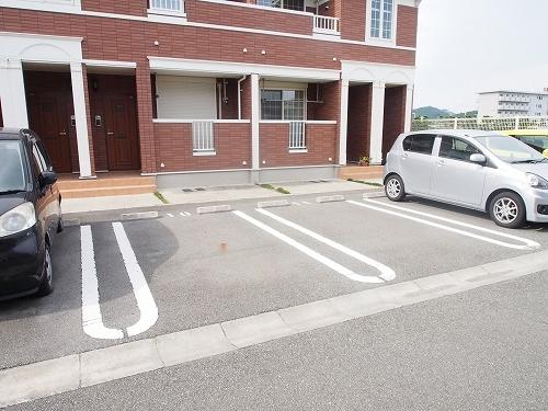 アメニティⅡ（202） 駐車場