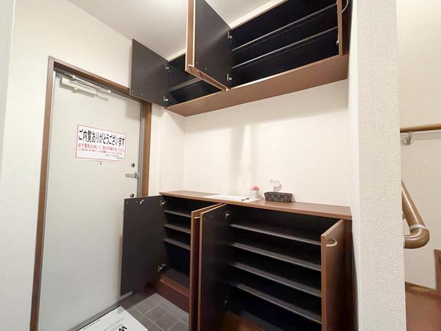 YUSEI RESIDENCE 甲子園（5） 玄関