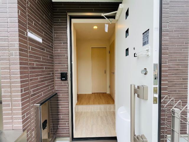 リファインド　レジデンス 玄関