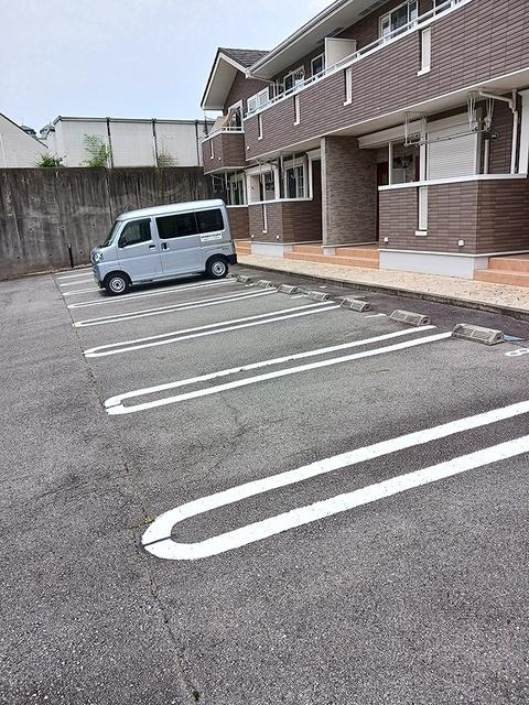 グリーン・グリーン（202） 駐車場