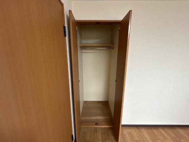 プラグレス 収納