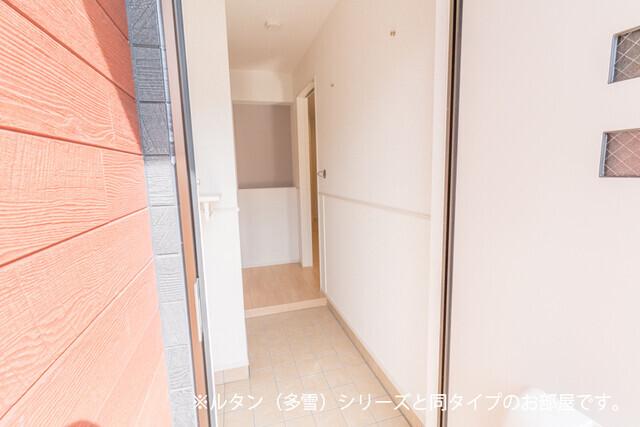 アストラル　グレアⅠ（105） 玄関