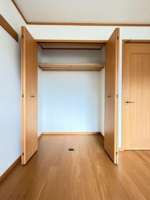 フロイライン　アミィＢ（101） 収納